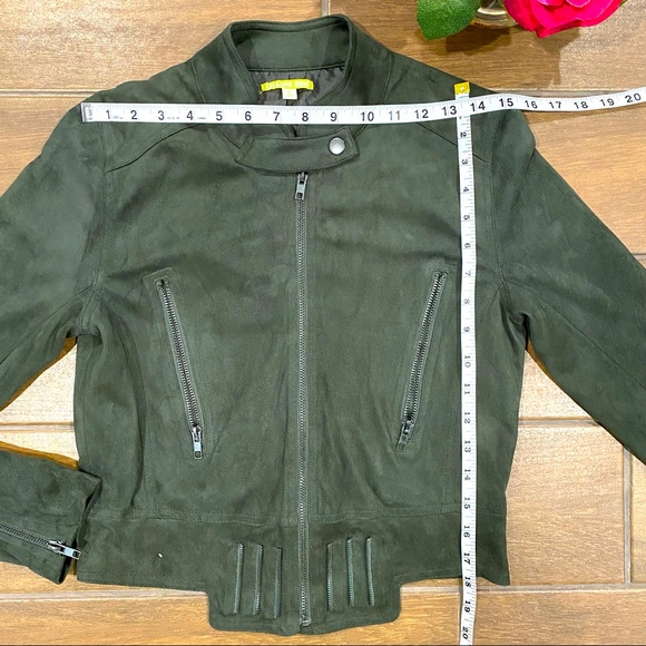 Gianni Bini Army Green Faux Suede Jacket (Size S)🌹 - Picture 12 of 16